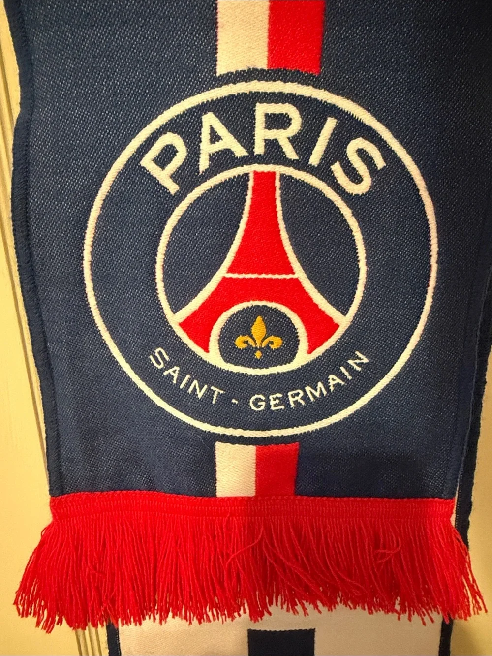 Paris Saint-Germain Navy Blue Supporter Scarf with Red Trim